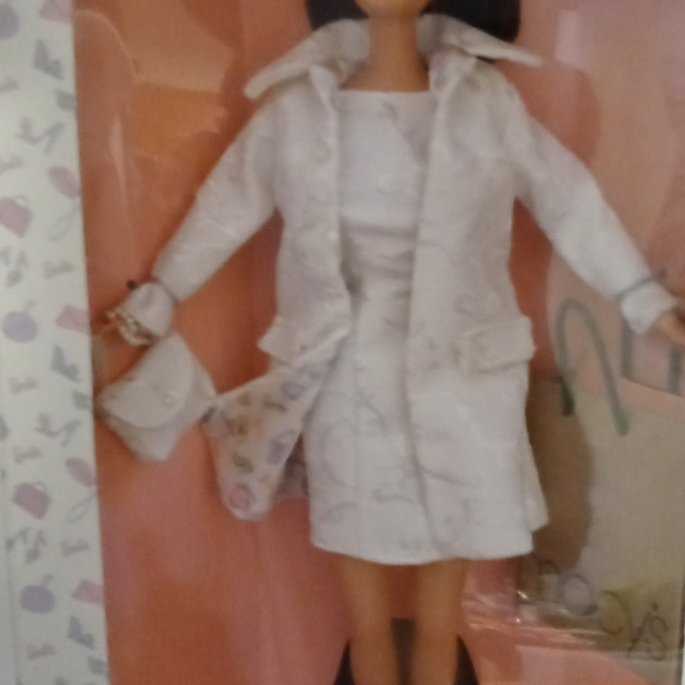 SOLD VINTAGE Barbie City Shopper Mattel Designer Nicol Miller. - Picture 2 of 6